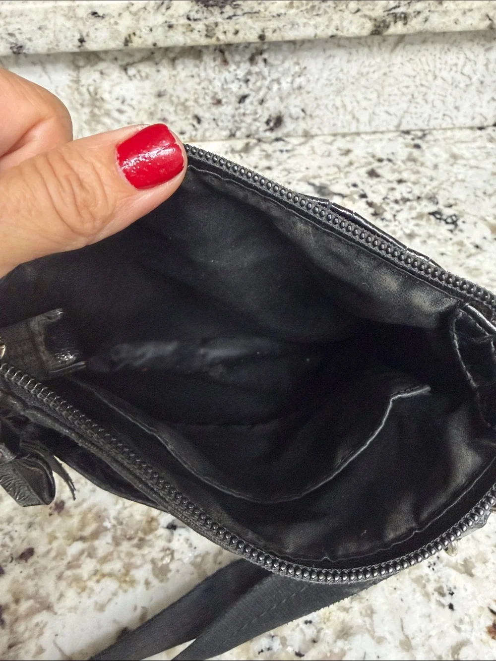 Coach Signature C Crossbody Bag – Black & Charcoal